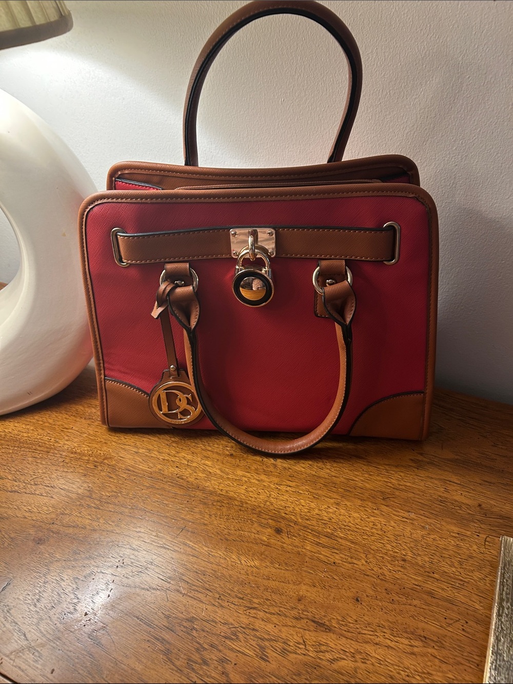 Dasein Red and Brown satchel